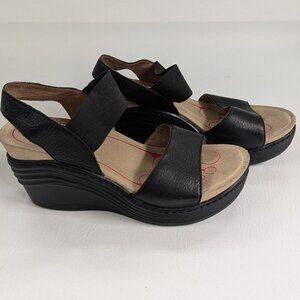 Bionica Stream Black Leather Wedge Sandal 8.5